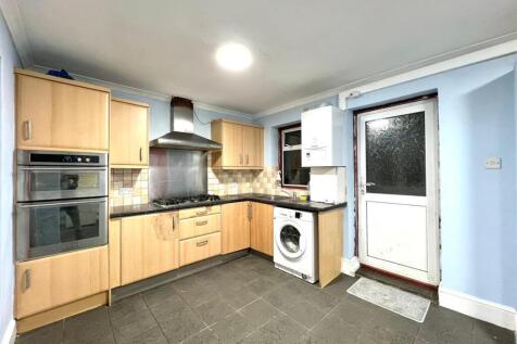 WhatsApp Image 2025-12-18 at 09.59.27 (1).jpeg