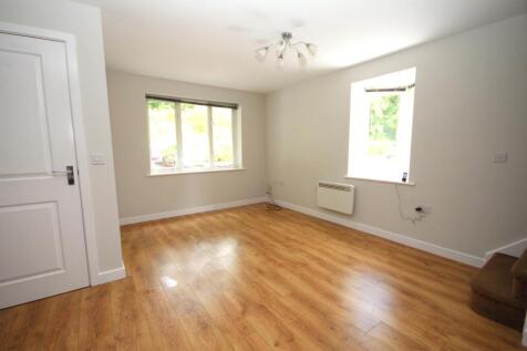 Clarendon Gardens, Bromley Cross, Bolton, Greater Manchester, BL7 photo 3