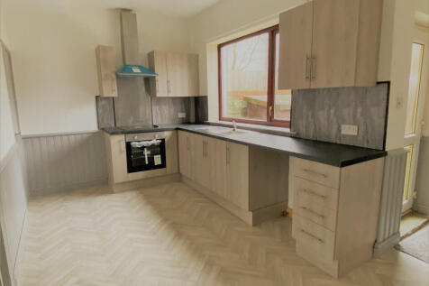 3 bed terraced house to rent