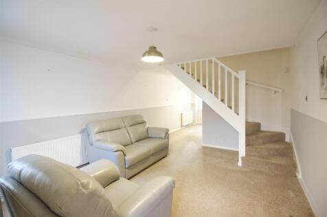 Thelton lounge 1.jpeg