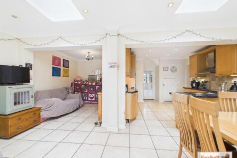 Kitchen / Dining / Sitting Area