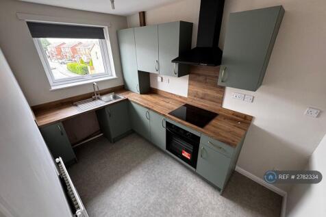 Kitchen (Only 6 Months Old)