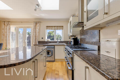 918A4569