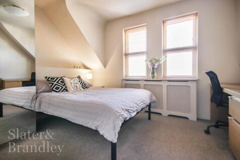 4-bed flat on Apartment 7, Westcliffe Court, 45-47 Lenton Road, The Park, Nottingham, Nottinghamshire, NG7, £2,374/mo