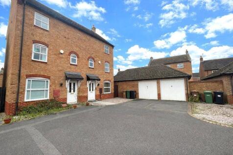 3 Bedroom House in PE7 8LW