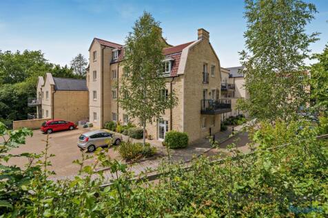 Lambrook Court
