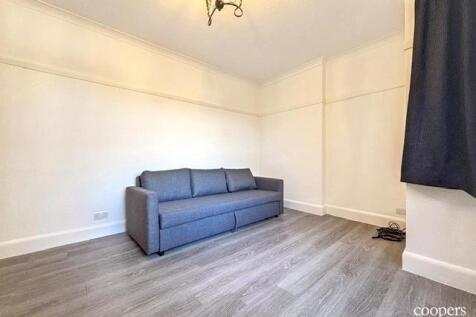 11a King Edwards Road 4.jpg