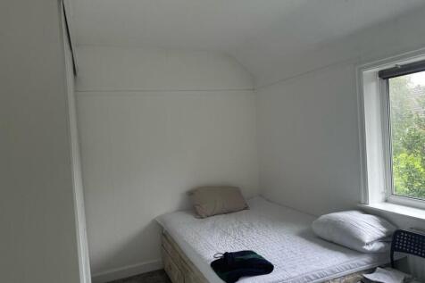 RoomImage (2).jpg
