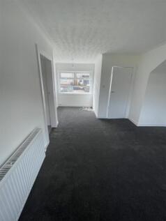 14, Dick Crescent, Irvine photo 4
