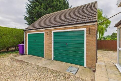 Detached Double Garage