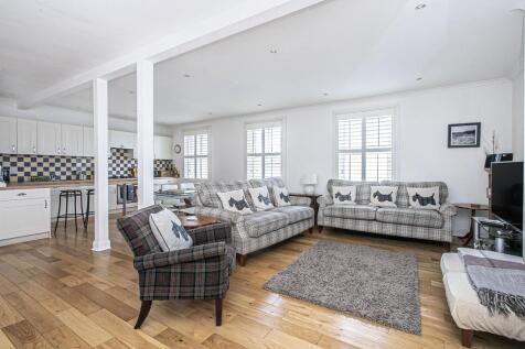 LOUNGE DINING KITCHE