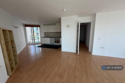 Living Room &amp; Kitchen