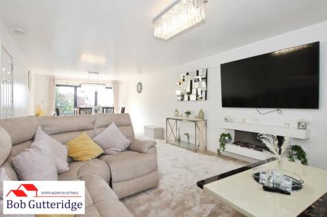 THROUGH LOUNGE / DINING ROOM