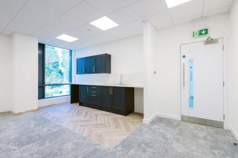 Woodside 10 INT  July 2421 RT.jpg