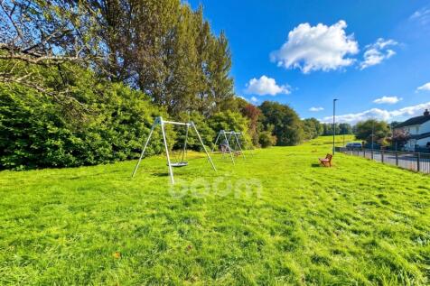 Larch Terrace, Beith local park
