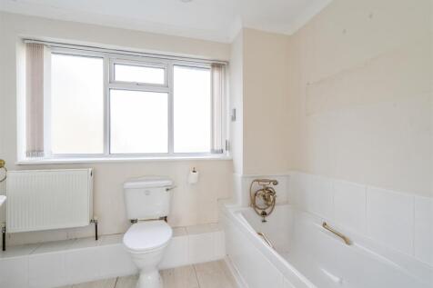 6 Keresley Close_10.jpg