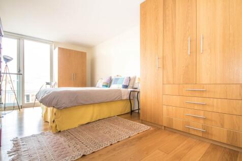 Basin Approach, London, E14 photo 4