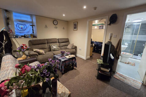 Flat 1
