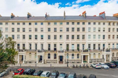 24 Adelaide Crescent-14.jpg