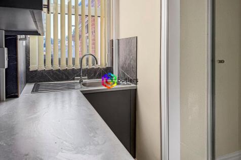 Kitchen &amp; Shower Room