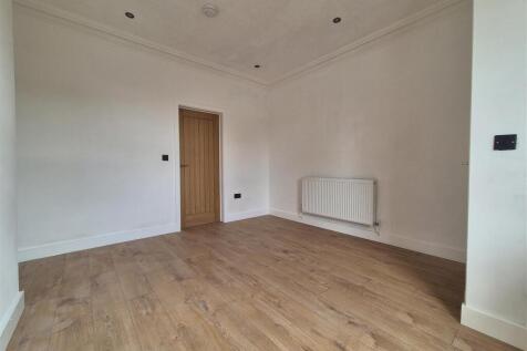 Kings Road, Ashton-Under-Lyne photo 5