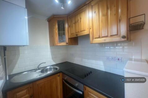Crosshall Road, St Neots, PE19 photo 4