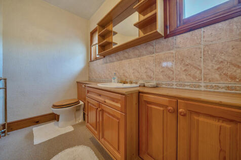 1359943-4-68dc02d...