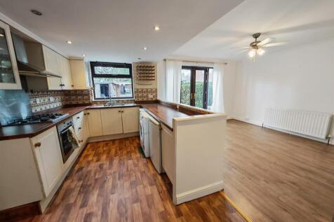 kitchen 1.jpg