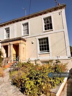 Front Of House - Top Floor So No One Above You 