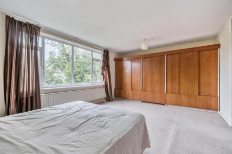 1364159-6-68ee3ab...