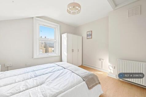 Birkbeck Avenue, London, W3 photo 4