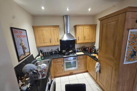 Flat 10 15-17, Edge Lane, Manchester, M21 photo 4