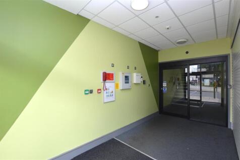 Use Entrance.JPG