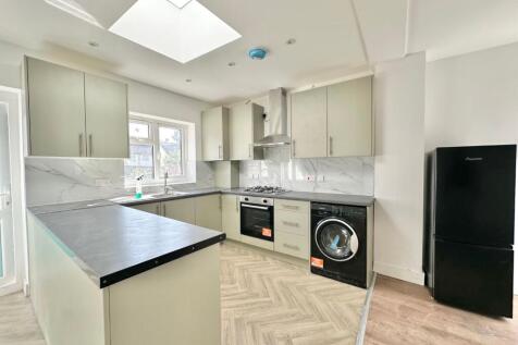 Eighth Avenue, Luton, LU3 photo 3