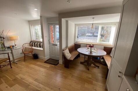 Milton Close, Henley-On-Thames, Oxfordshire, RG9 photo 3