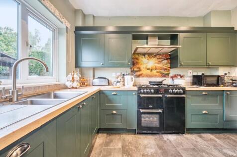 Kitchen / Breakfast Room