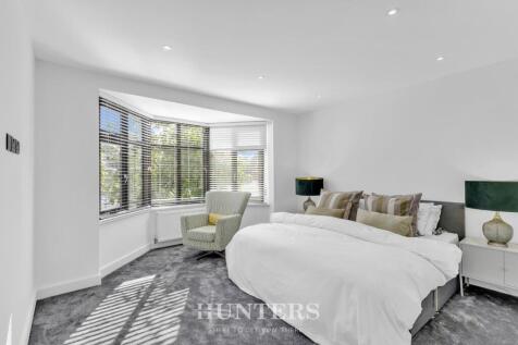 10 Manor Road (13).jpg