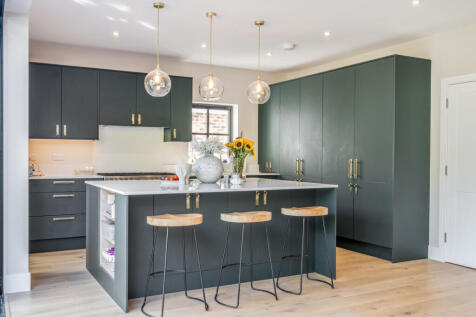 1350083-12-68c00a...