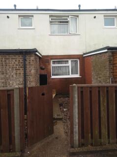 3-bed terraced on Pykestone Close, Bransholme, Kingston upon Hull, HU75AT, £536/mo
