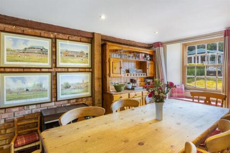 Rose Cottage Cockington Village Torquay-43.jpg