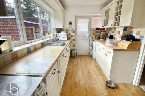 20251008_15510394...