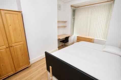 3-bed house on Warwards Lane, Birmingham, B29, £468/mo