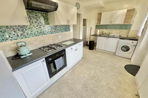 KITCHEN / DINER