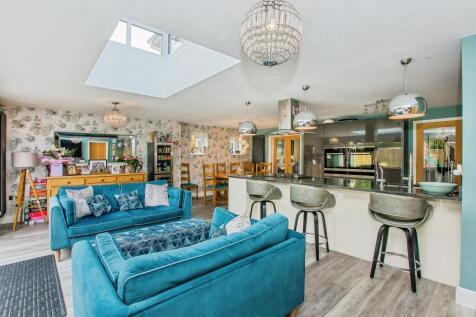 Kitchen/Dining/Family Room