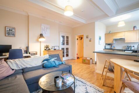 Flat 1_-3.jpg