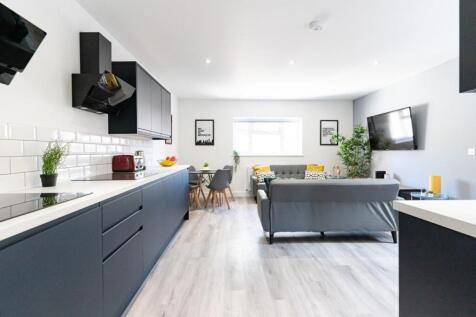 Communal Kitchen / Reception area