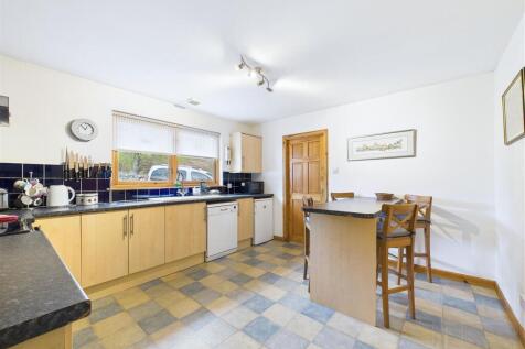 Kitchen &amp; Breakfast Area
