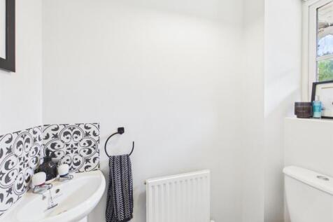 Lingfield Crescent, Stratford-Upon-Avon photo 4