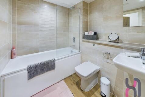 3 Pomona Strand, Old Trafford, M16 photo 4