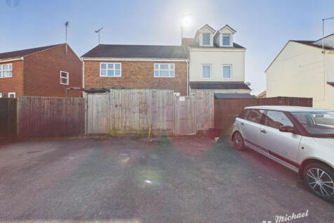 CAM03852G0-PR0595-STILL010